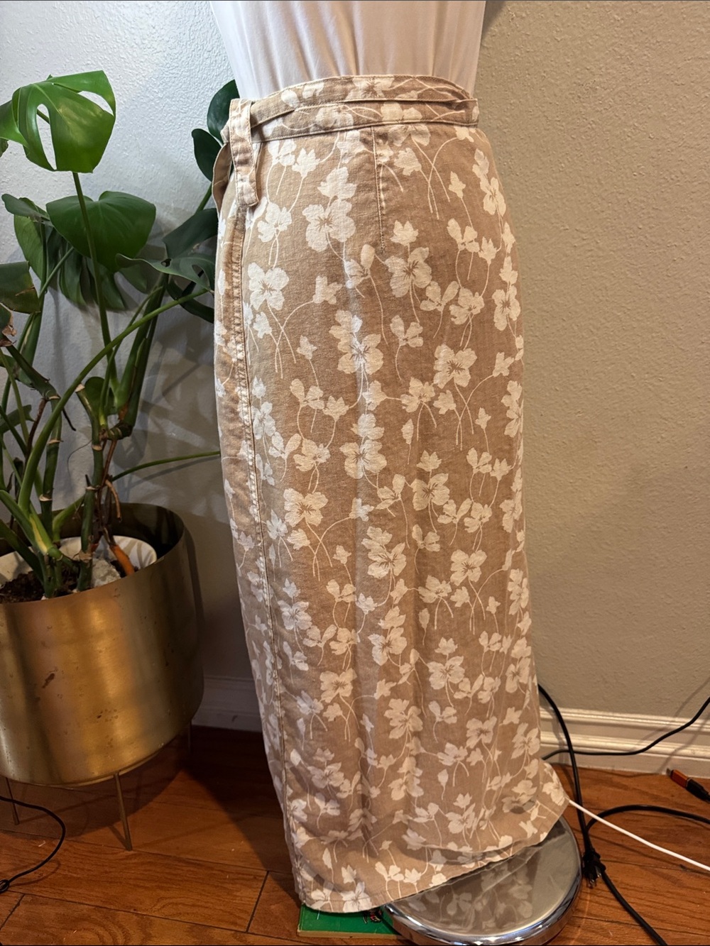 Liz Claiborne Beige Maxi Wrap Skirt with White Floral Embroidery